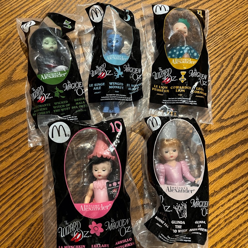 $40 Madame Alexander Wizard of Oz dolls 2008 McDonalds Happy Meal Toys